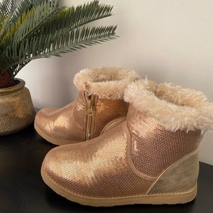 Cat and Jack Gold Sequin Boots. Like New!